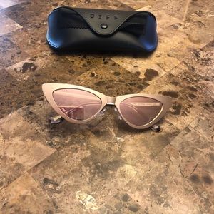 Diff eyewear cat eye sunglasses
